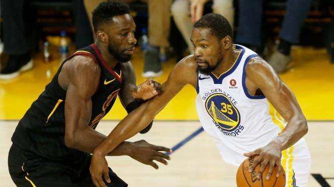 转会市场上 转会市场上