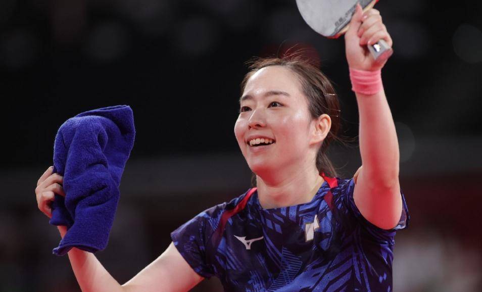 正是他的助 正是他的助